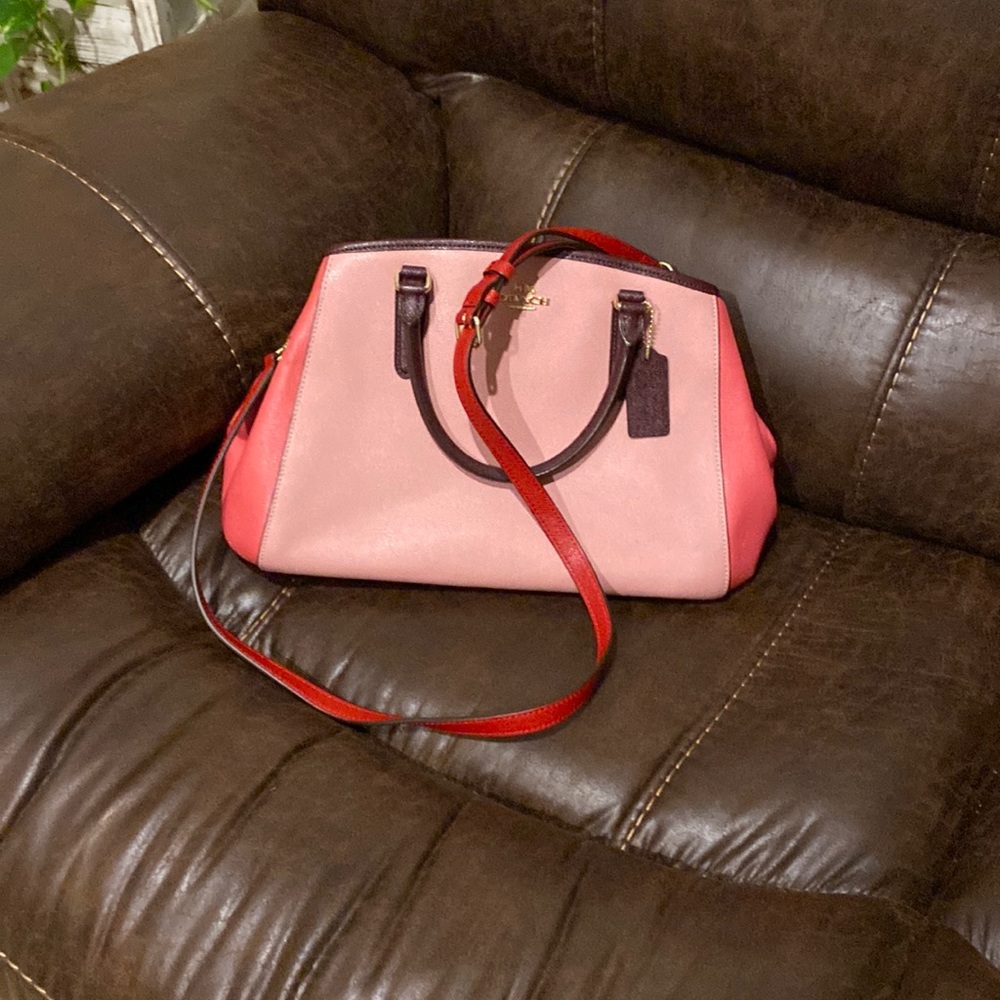 Pink two toned purse